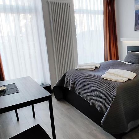 6 Rooms Apartments เบอร์ลิน ภายนอก รูปภาพ