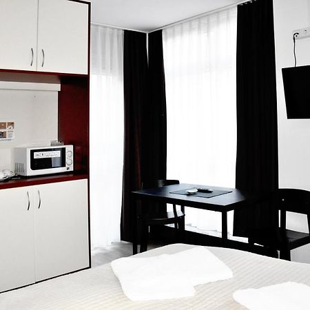 6 Rooms Apartments เบอร์ลิน ภายนอก รูปภาพ