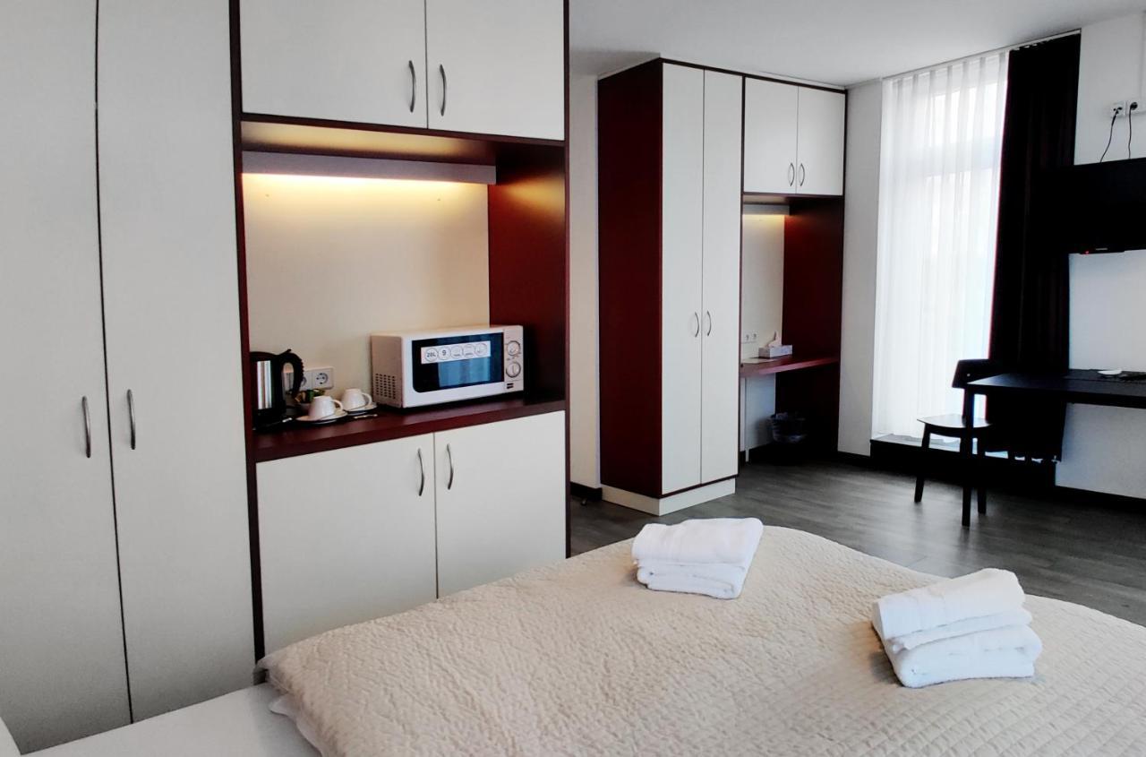 6 Rooms Apartments เบอร์ลิน ภายนอก รูปภาพ
