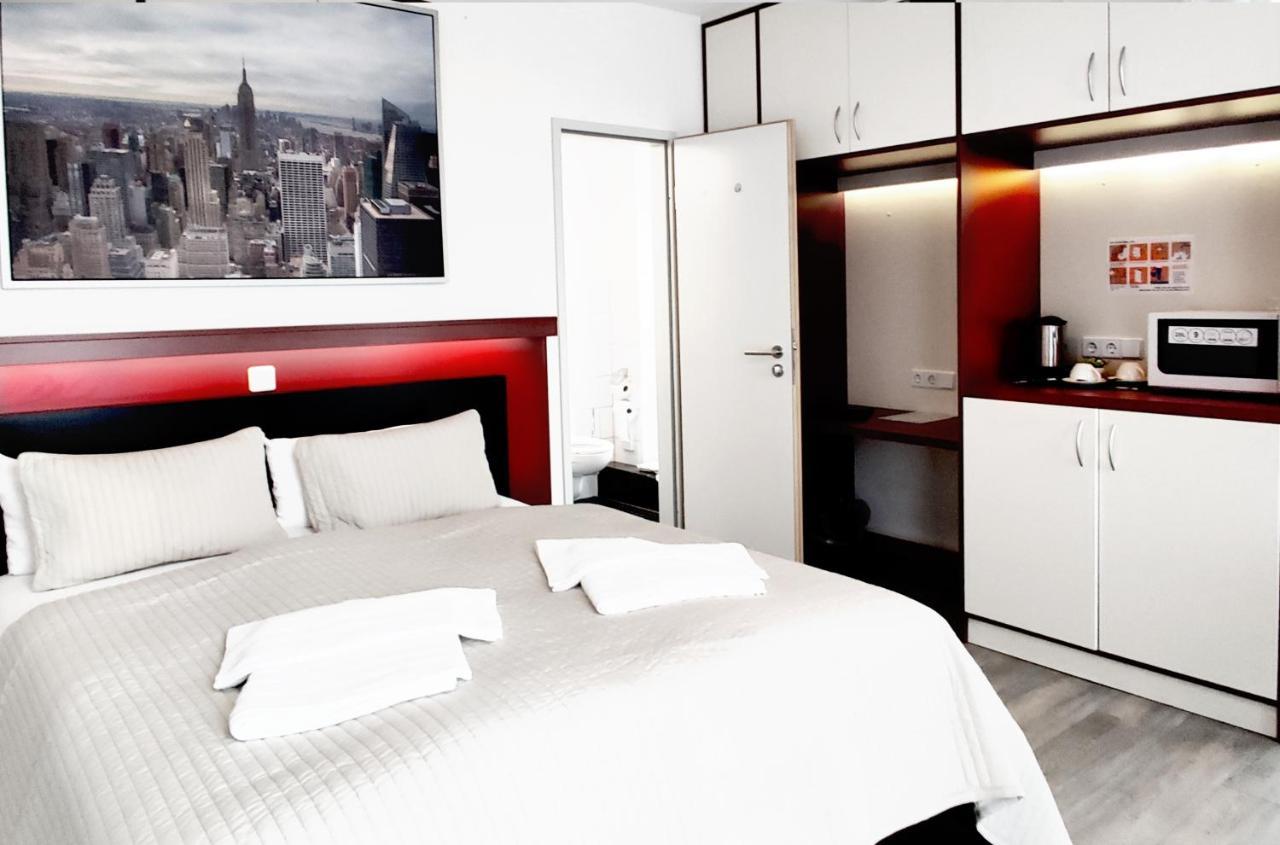6 Rooms Apartments เบอร์ลิน ภายนอก รูปภาพ